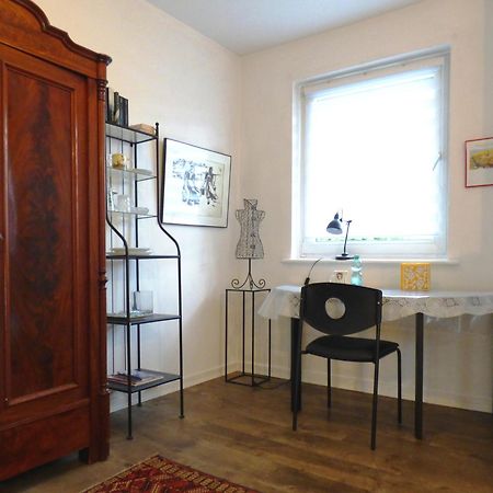 Gästezimmer im Hamburger Norden - nahe EuroFH und ILS Exterior foto
