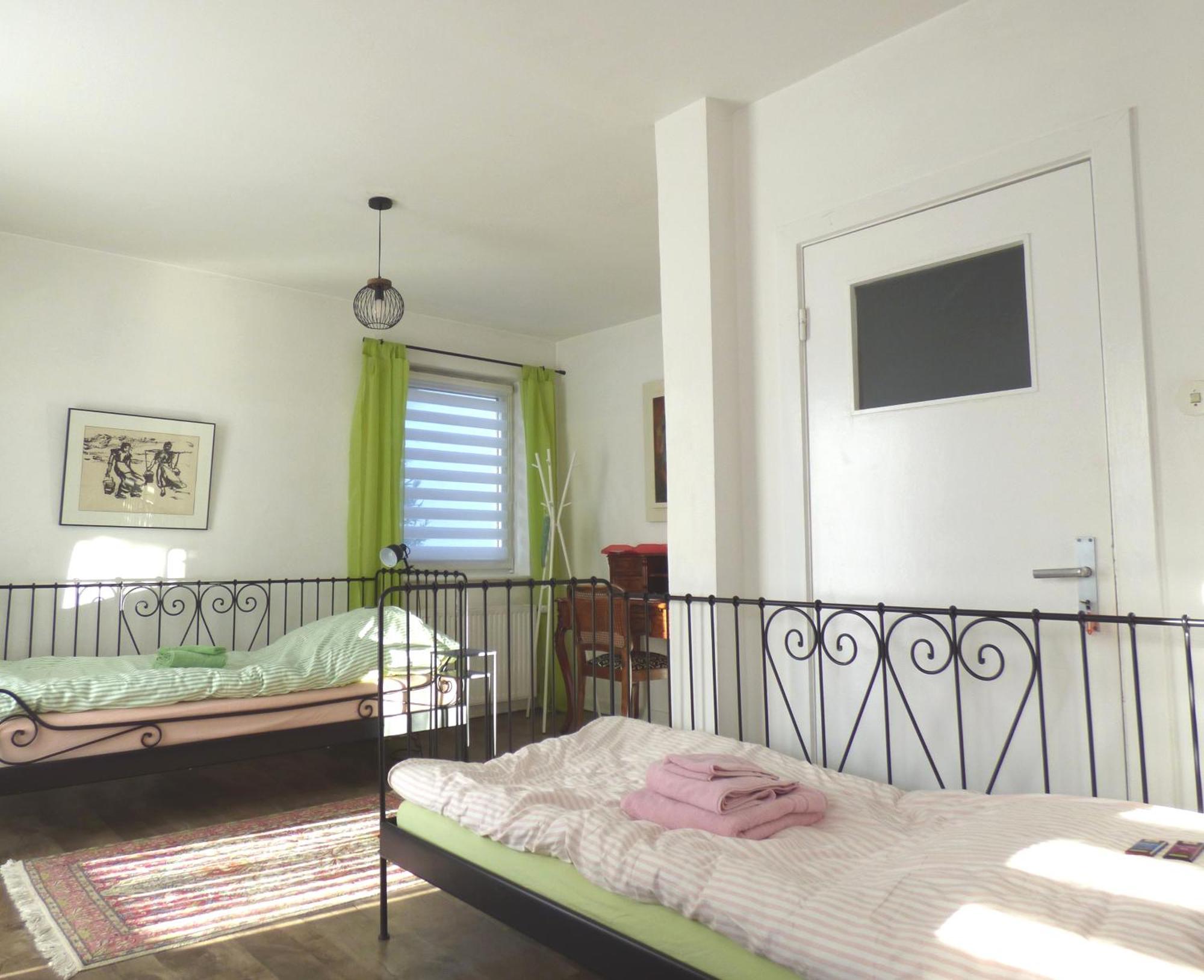 Gästezimmer im Hamburger Norden - nahe EuroFH und ILS Exterior foto