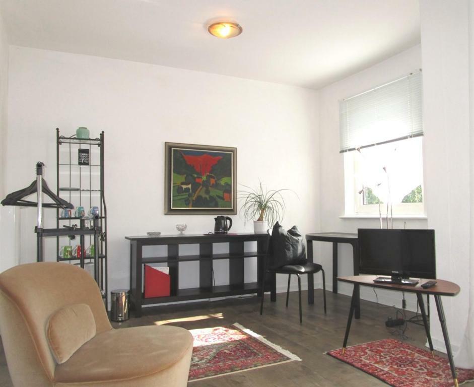Gästezimmer im Hamburger Norden - nahe EuroFH und ILS Exterior foto